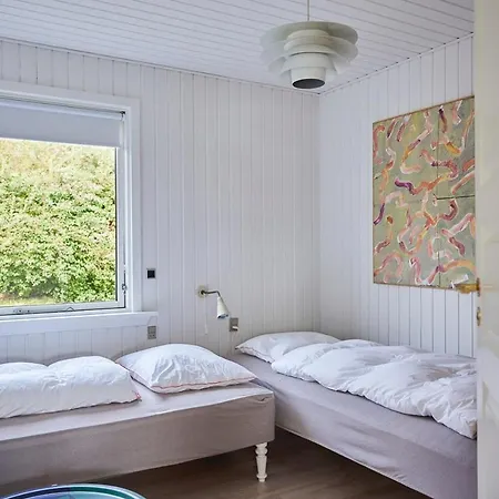 Vakantiehuis House With Beautiful Water View In Natural Setting *